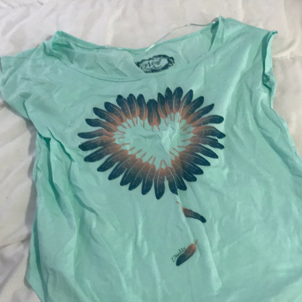 Open flow shirt.